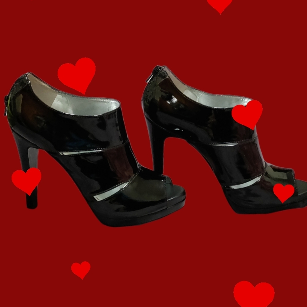 🔥Gianni Bini🔥 black heels!